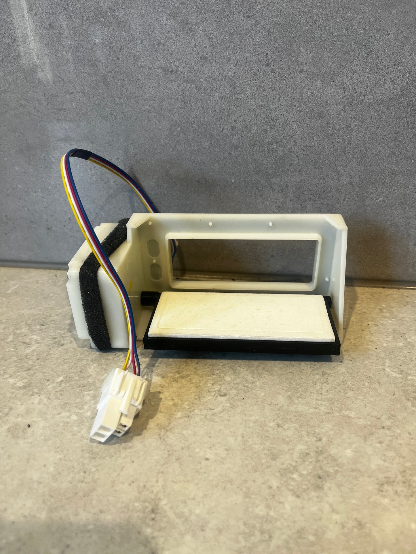 DA31-00043F SAMSUNG FRIDGE DC MOTOR BAFFLE/DAMPER-GENUINE