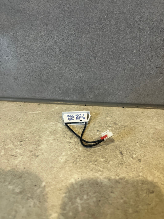 Fridge Light/Fan Reed Door Switch For Samsung SR466KLS Fridges and Freezers