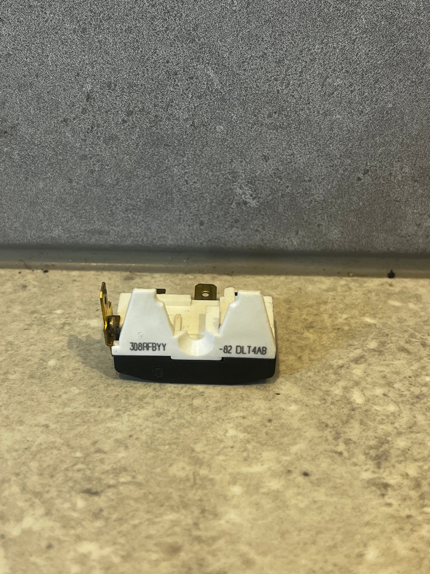 DA34-00004C SAMSUNG FRIDGE OVERLOAD PROTECTION RELAY-GENUINE