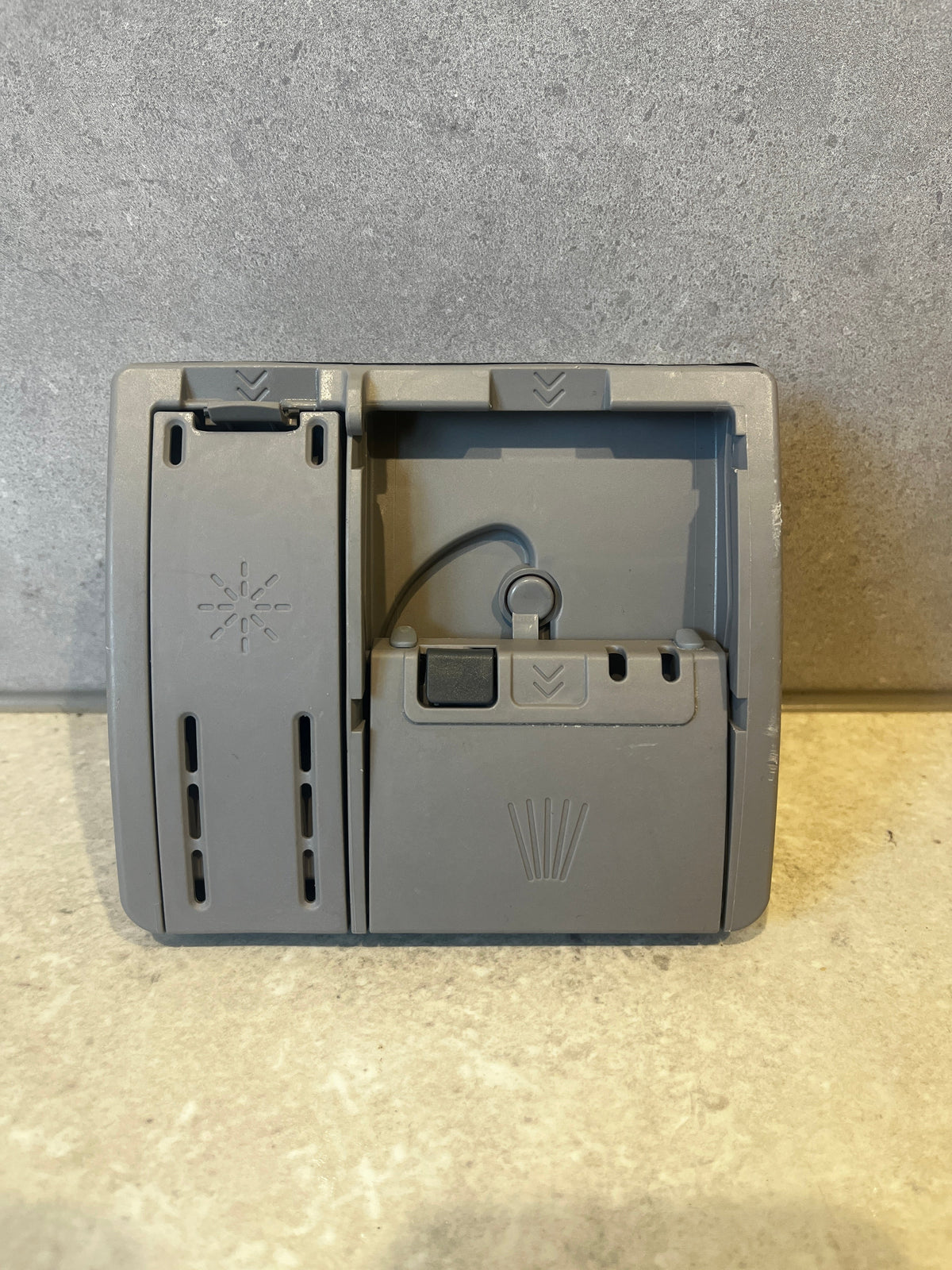 Bosch Diswasher Detergent DispenserBosch Serie 2 Dishwasher Detergent / Rinse Ai