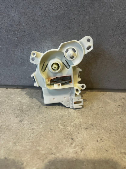 Bosch SMS40E08AU 1BS36106AA 9000850229 DISHWASHER Circulation Pump Motor Divert