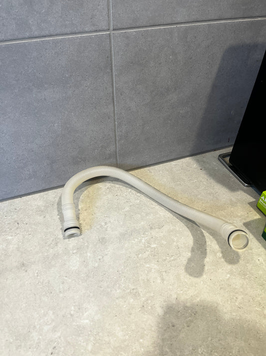 Genuine Bosch 00668104 Appliance Hose 1561539 668104 PS8732951