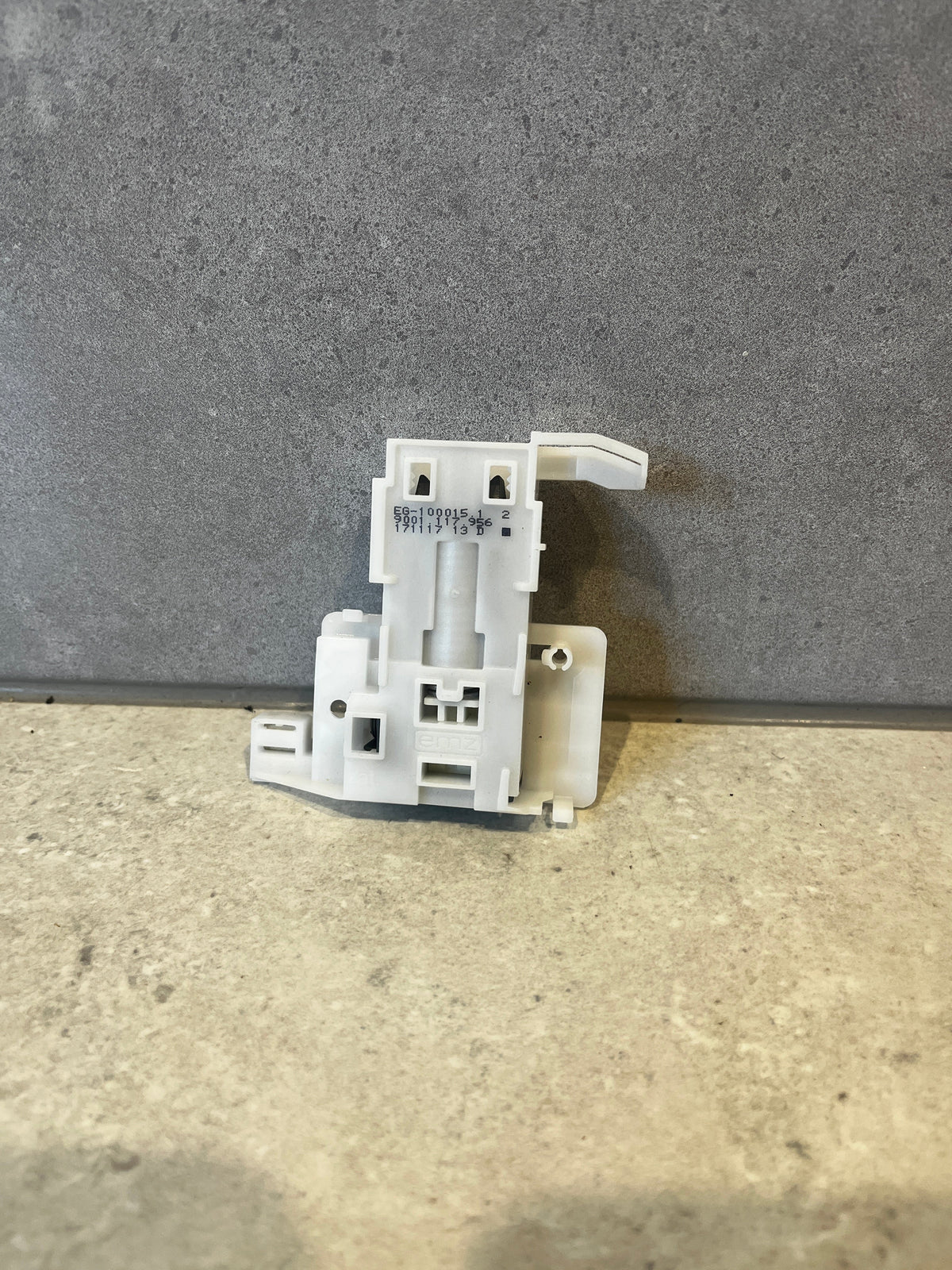Genuine Bosch Dishwasher Door Latch Lock Switch SMS40E08AU