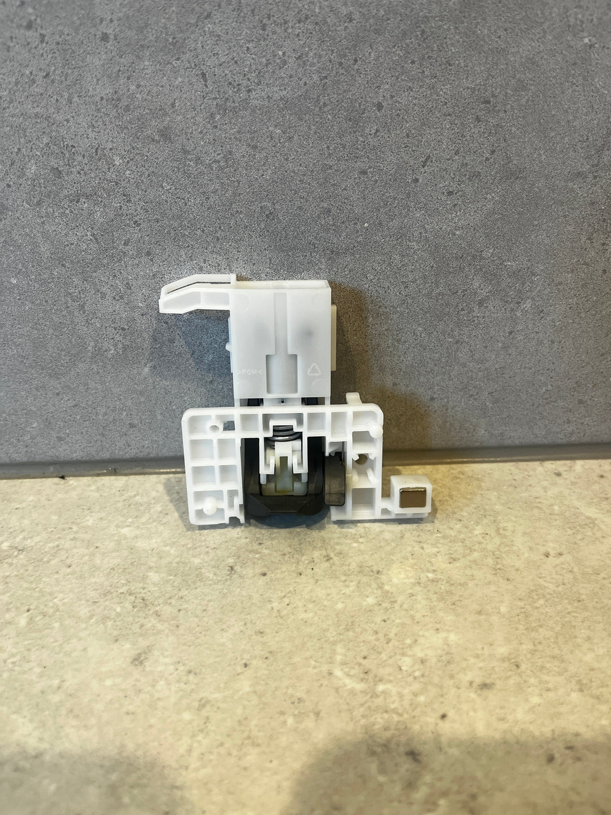Genuine Bosch Dishwasher Door Latch Lock Switch SMS40E08AU