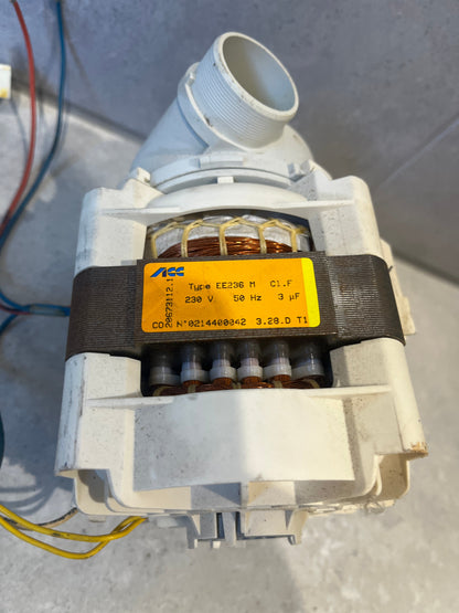 Dishwasher Wash Pump Motor Assembly For Westinghouse SB907WJ Dishwasher 02144770