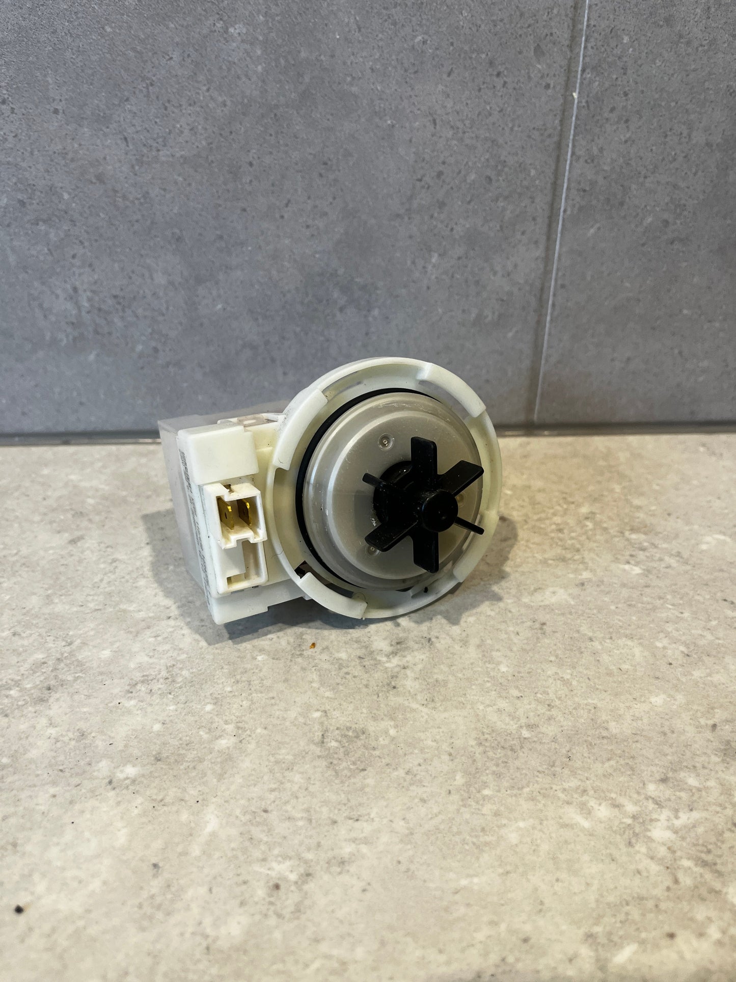 Pump-drain 220-240V,50Hz,30W, delivery height 1,5m Motor Only 614351