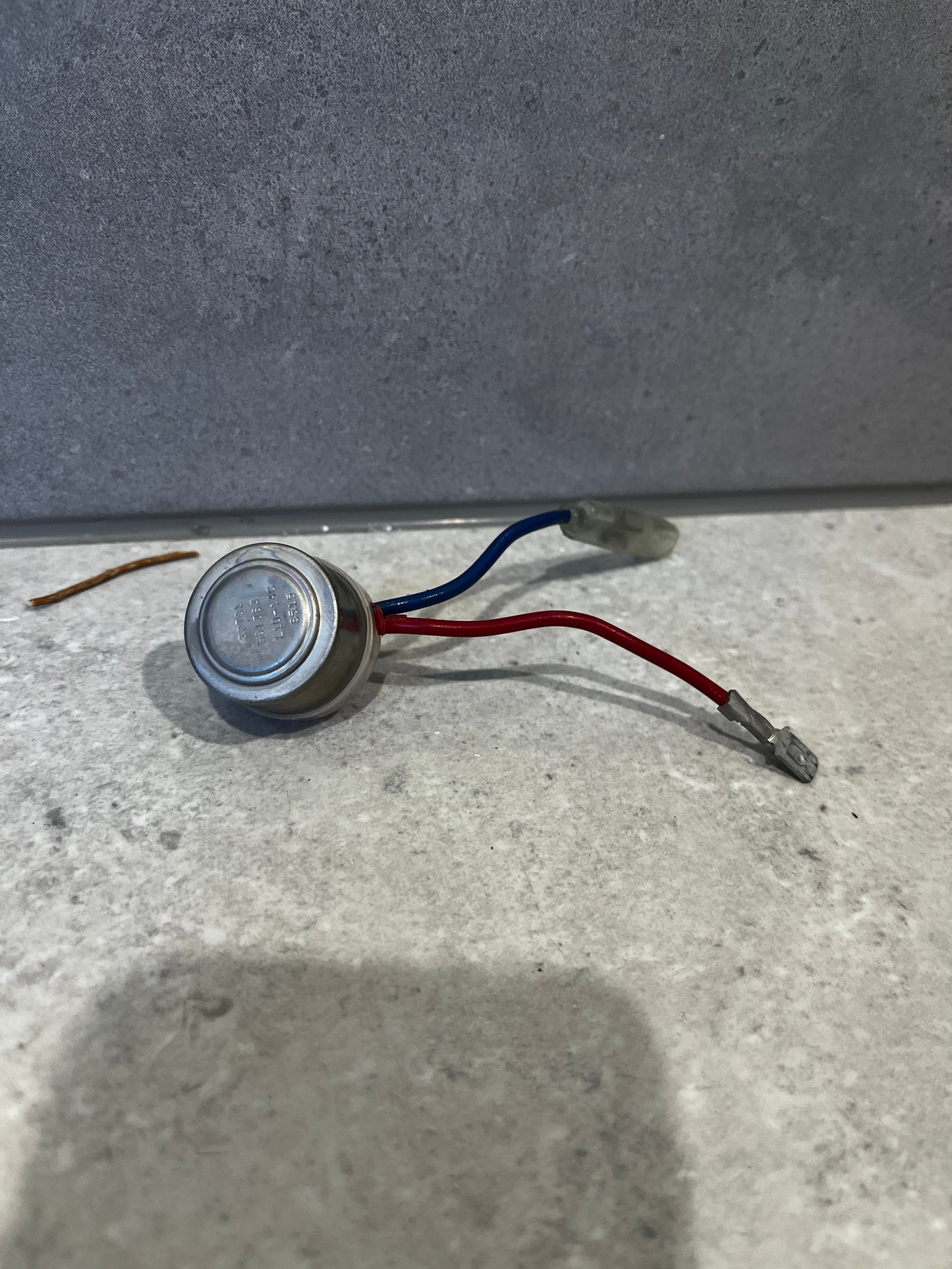 Defrost Termination Thermostat For 37T01 Fridges and Freezers L10-14C