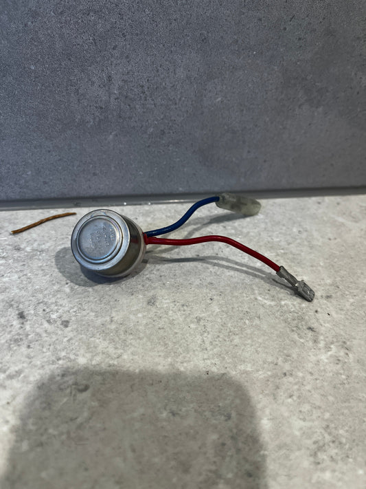 Defrost Termination Thermostat For 37T01 Fridges and Freezers L10-14C