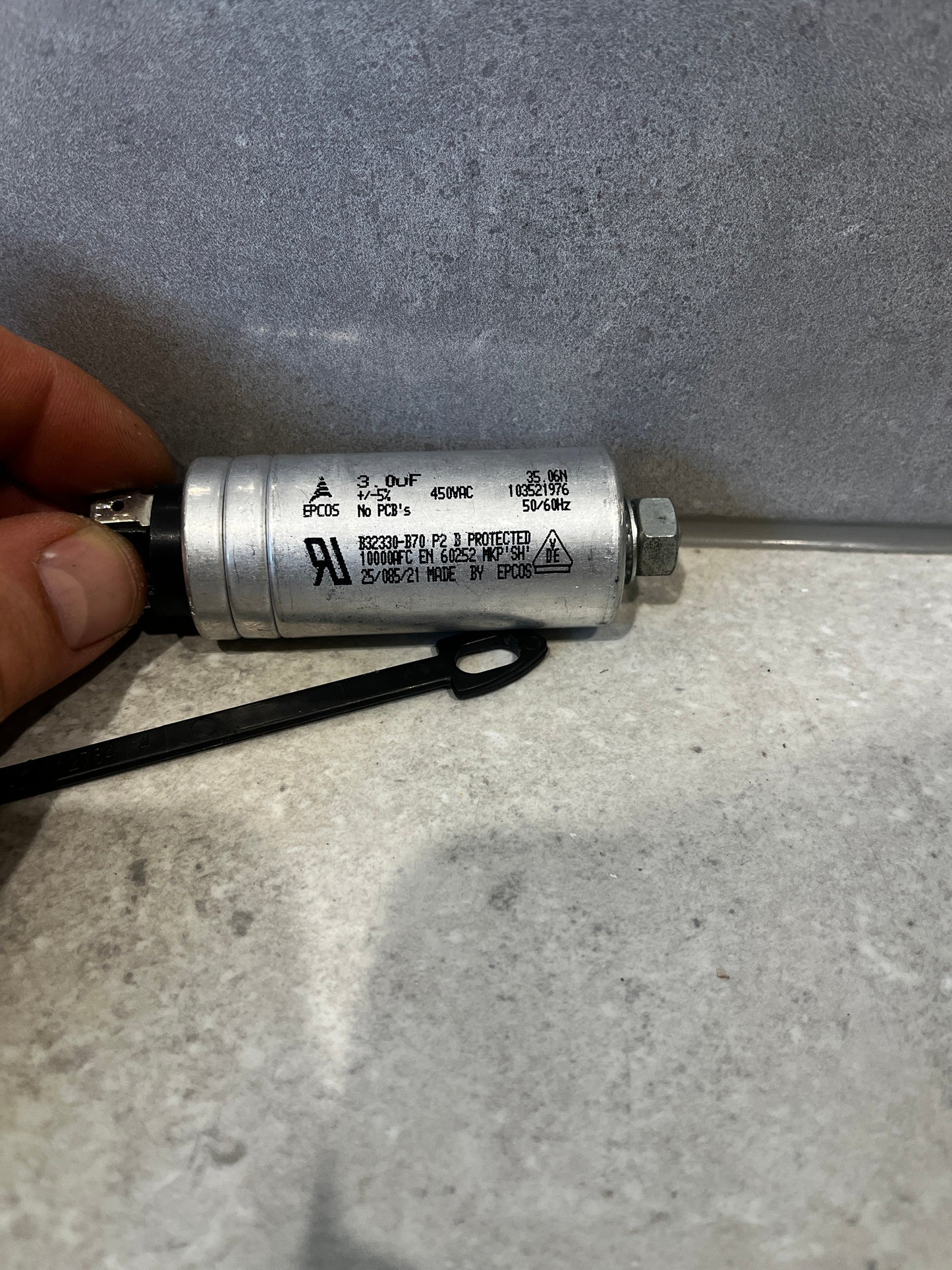 Bosch Capacitor 3uf EPCOS B32330
