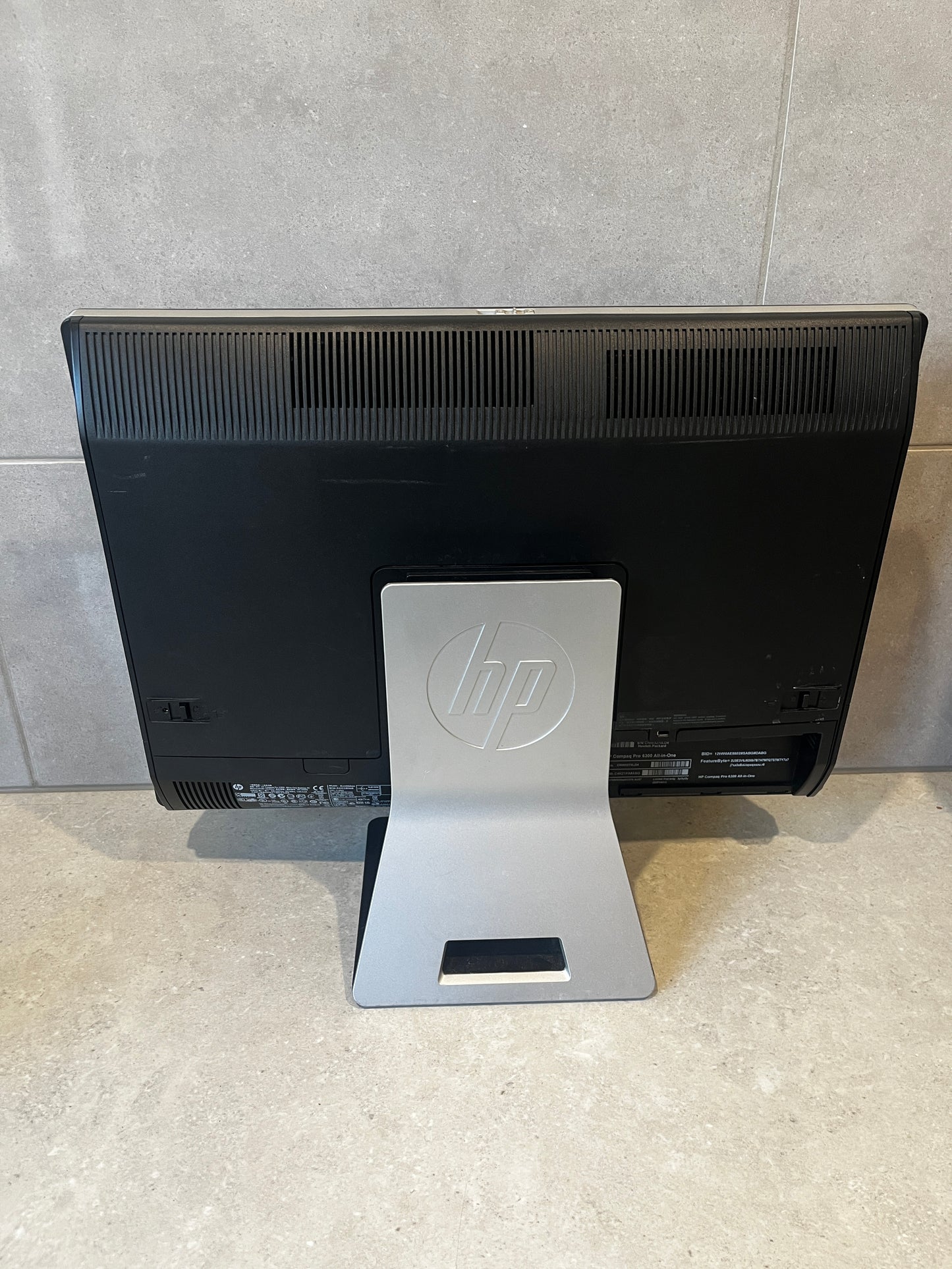 HP Compaq Pro 6300 All-In-One PC – Standard Wi-Fi – Zorin OS 18