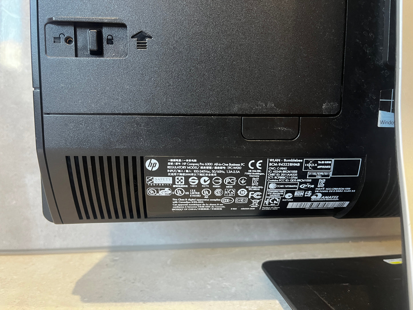 HP Compaq Pro 6300 All-In-One PC – Standard Wi-Fi – Zorin OS 18