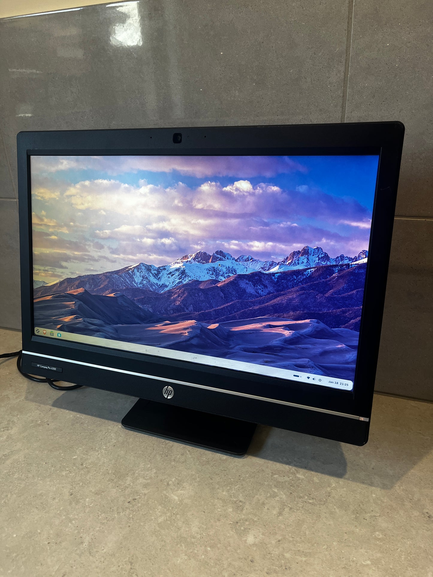 HP Compaq Pro 6300 All-In-One PC – Standard Wi-Fi – Zorin OS 18