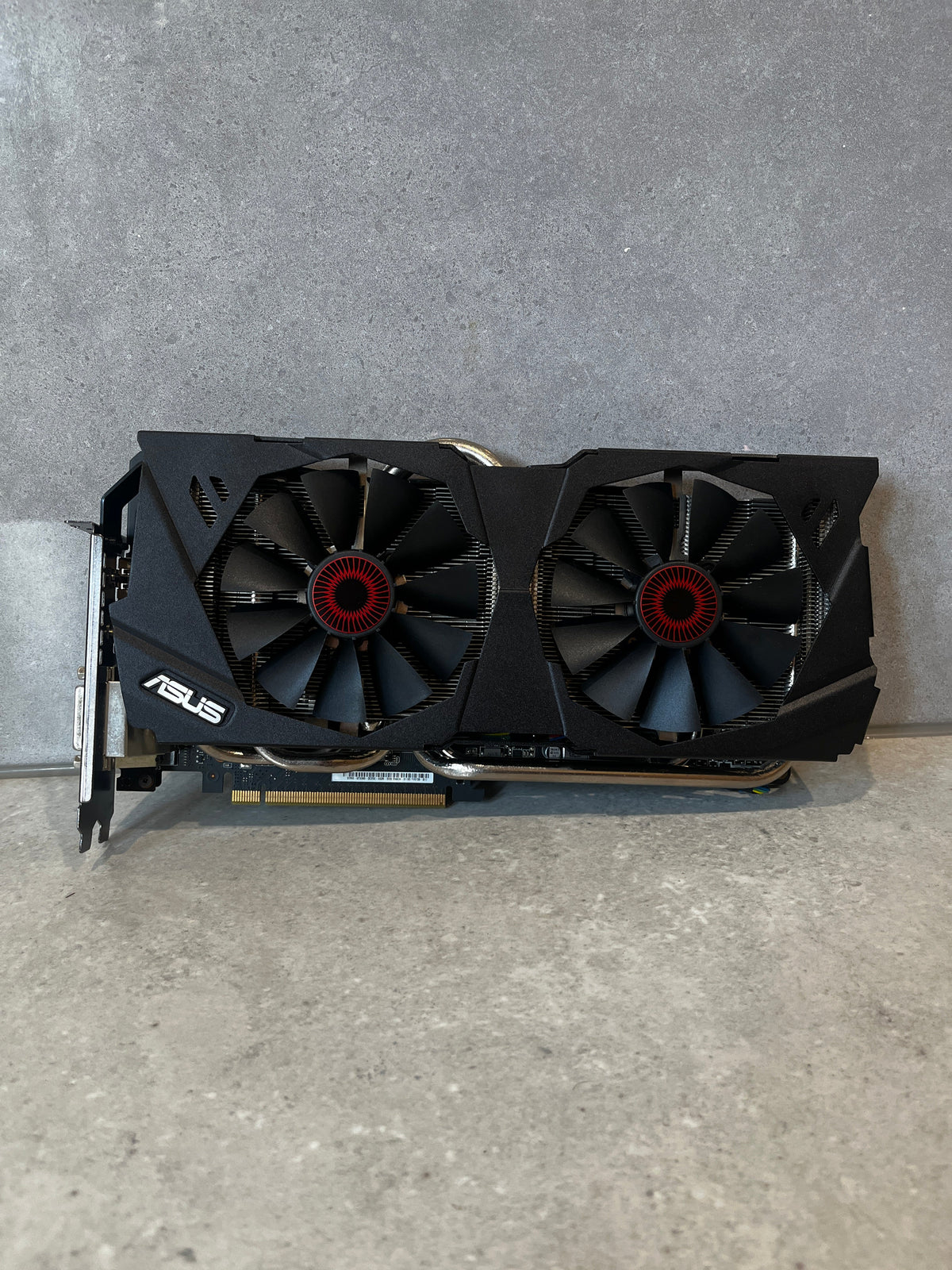 ASUS STRIX GTX 980 DirectCU II OC Graphics card