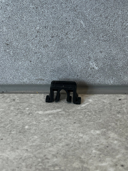 Thermaltake Case Front cover bracket