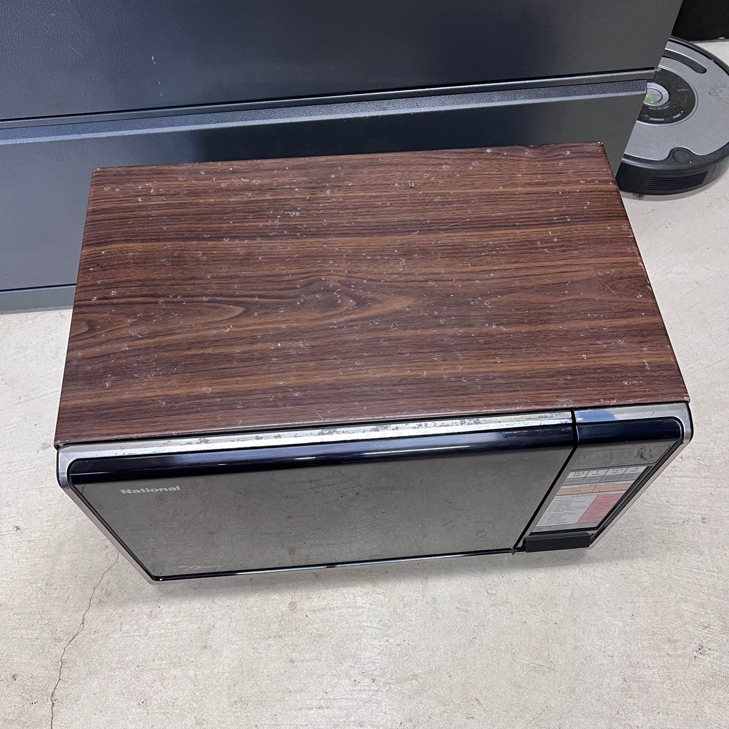 Vintage National Microwave Oven NN-6807