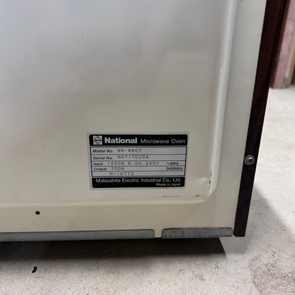 Vintage National Microwave Oven NN-6807