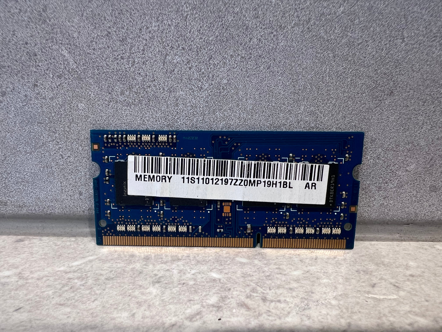HYNIX 2GB 1Rx8 DDR3 1333MHZ 2RX8 PC3-10600S 204 pin SODIMM Laptop Ram