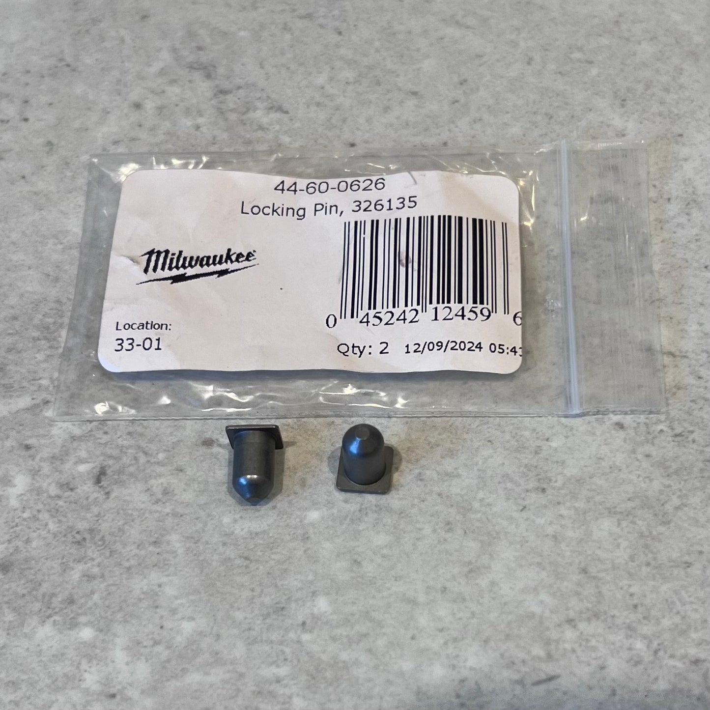 Milwaukee Locking Pin 324135 x2