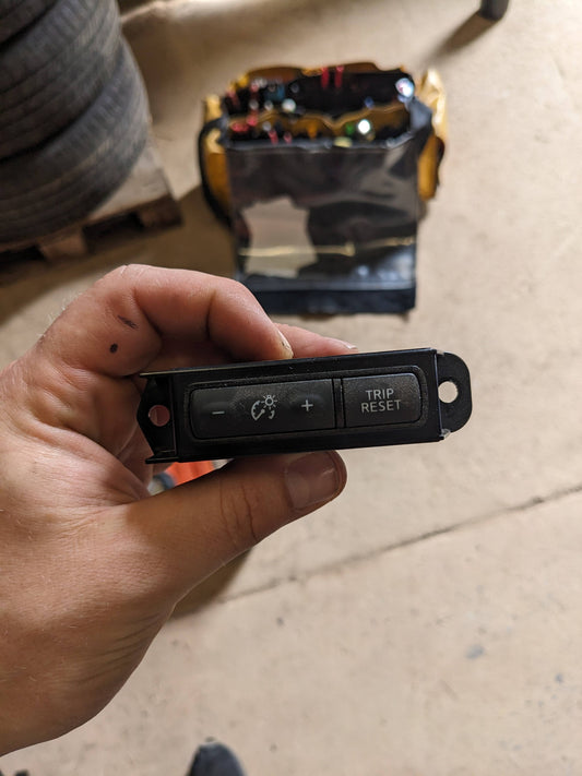 Nissan 25273-5TA0A Switch Assy-Meter Display Nissan Leaf ZE1