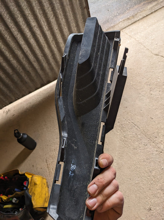 Nissan 62256-5SK0A Finisher-Front Bumper Nissan Leaf ZE1