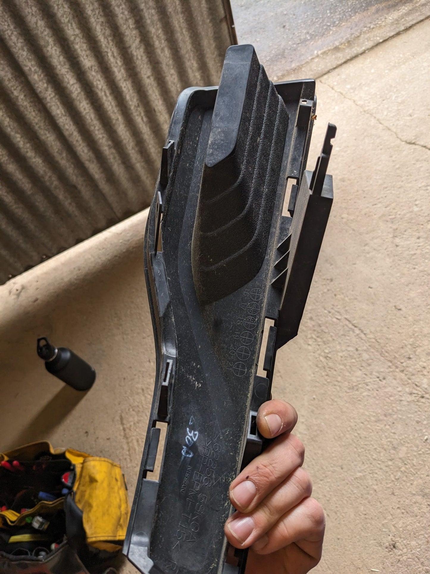 Nissan 62256-5SK0A Finisher-Front Bumper Nissan Leaf ZE1