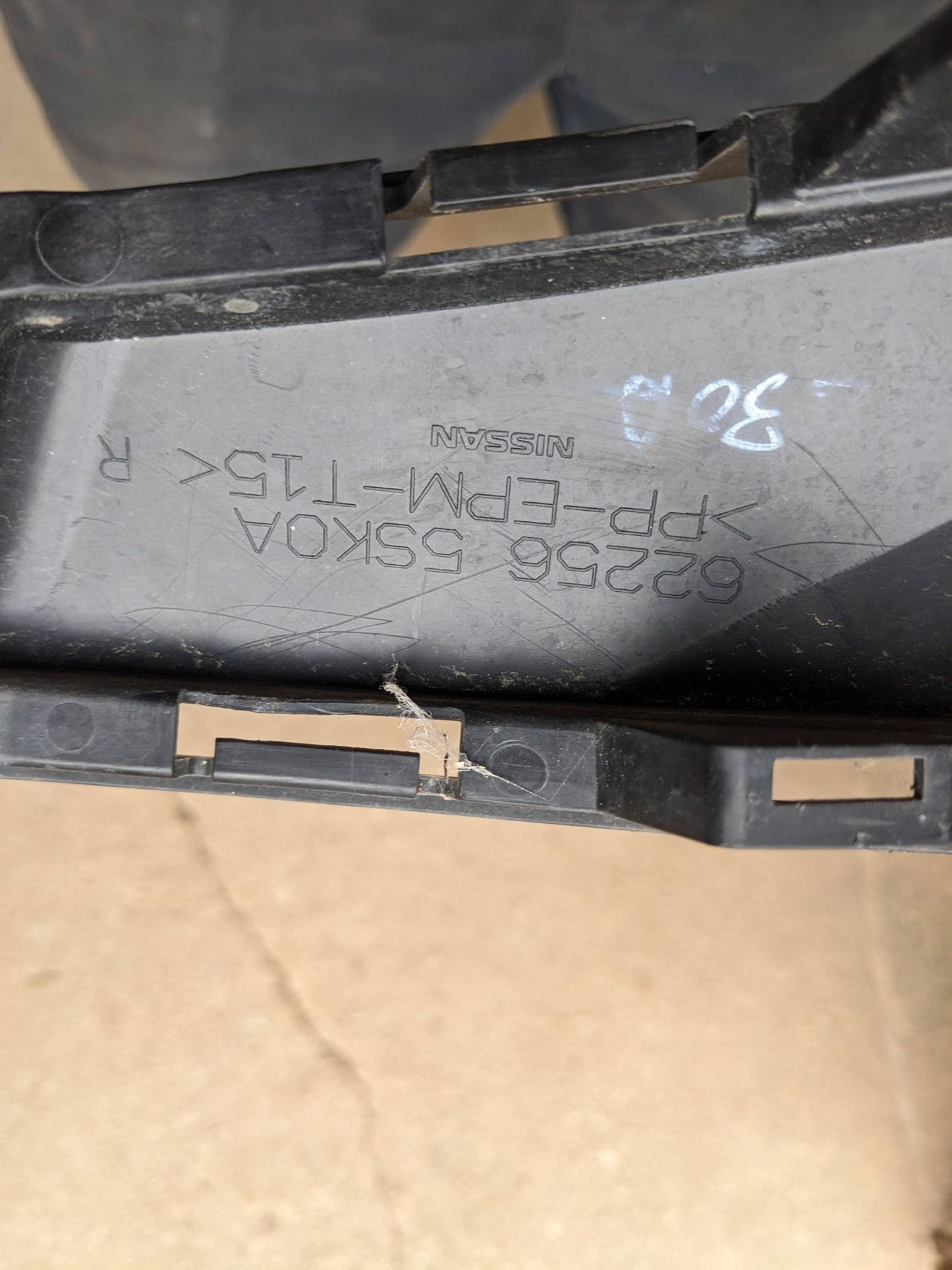 Nissan 62256-5SK0A Finisher-Front Bumper Nissan Leaf ZE1