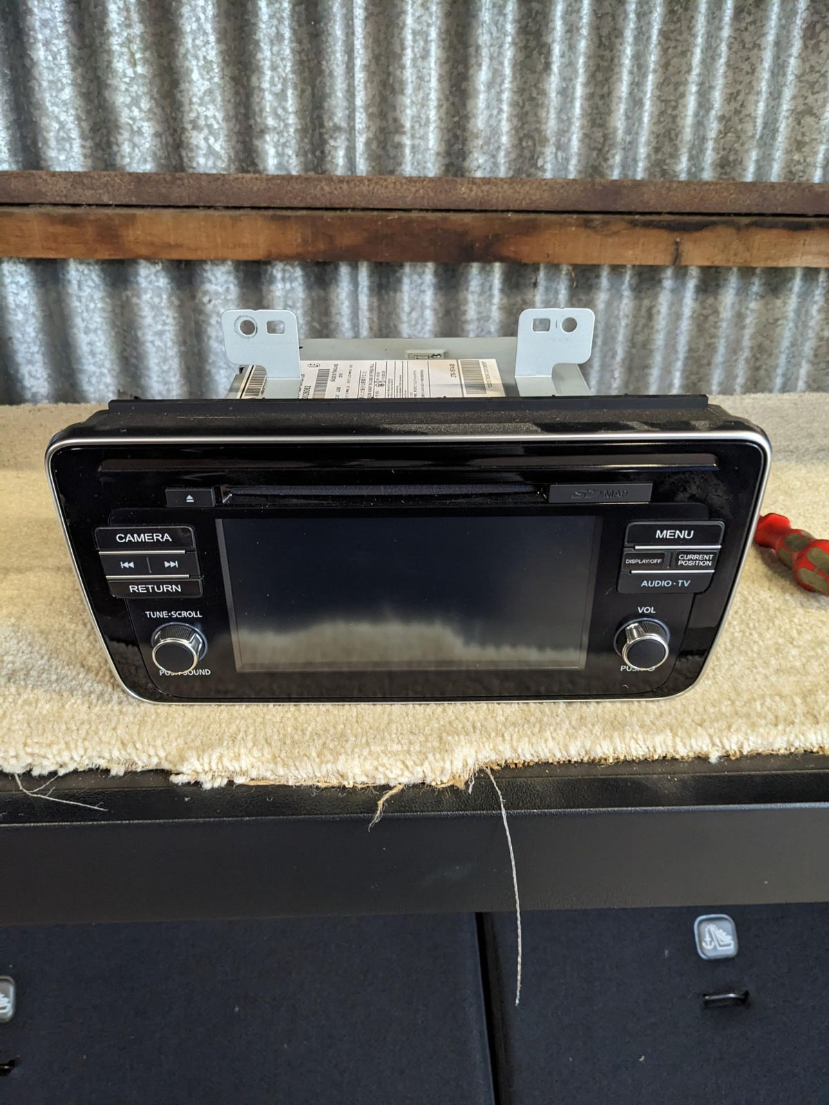 Nissan 25915-5SA0D Cont Assembly Head Unit Stereo Radio Nissan Leaf ZE1