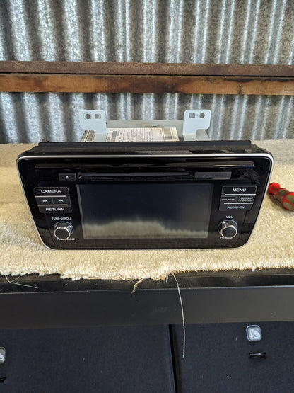 Nissan 25915-5SA0D Cont Assembly Head Unit Stereo Radio Nissan Leaf ZE1
