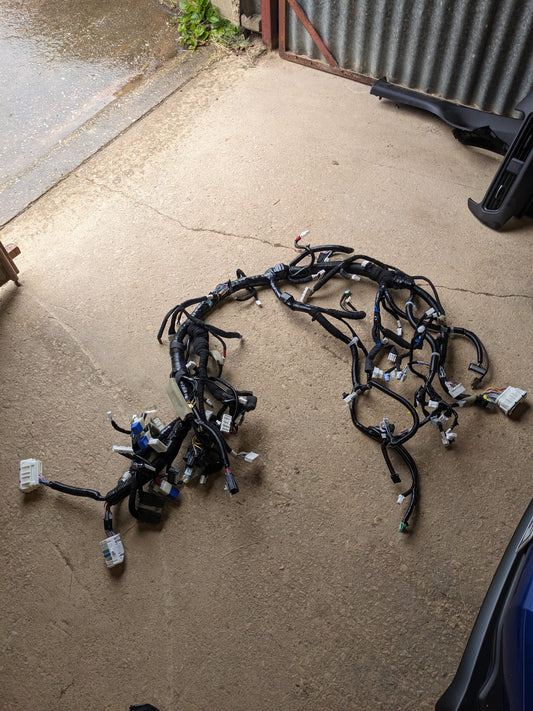 Nissan 24010-5HK0C Harness-Main Nissan Leaf ZE1