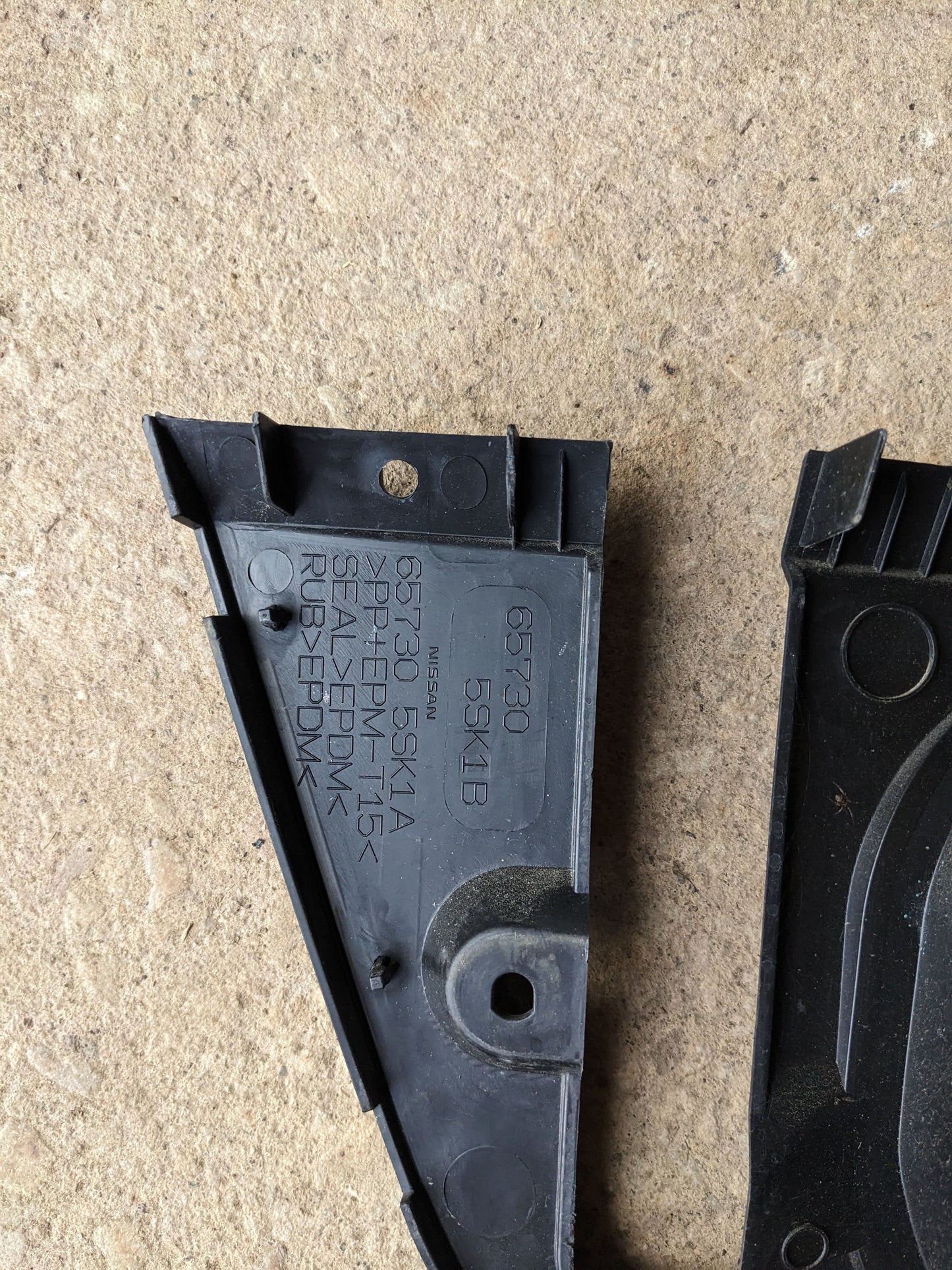 Nissan 65730-5SA0A Cover Assembly-Charge Port Nissan Leaf ZE1