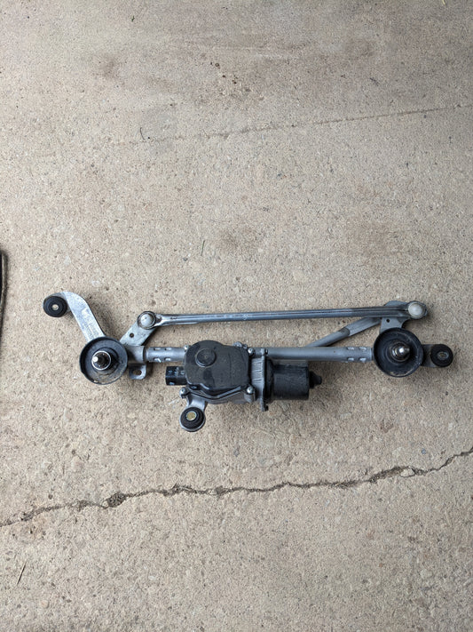 Nissan8800-3NF0A Drive Assy-Windshield Wiper Nissan Leaf ZE1