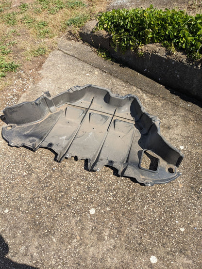 Nissan 748A2-3NA0A DIFFUSER Assembly - Rear Nissan Leaf ZE1