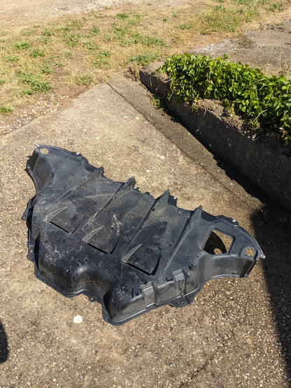 Nissan 748A2-3NA0A DIFFUSER Assembly - Rear Nissan Leaf ZE1