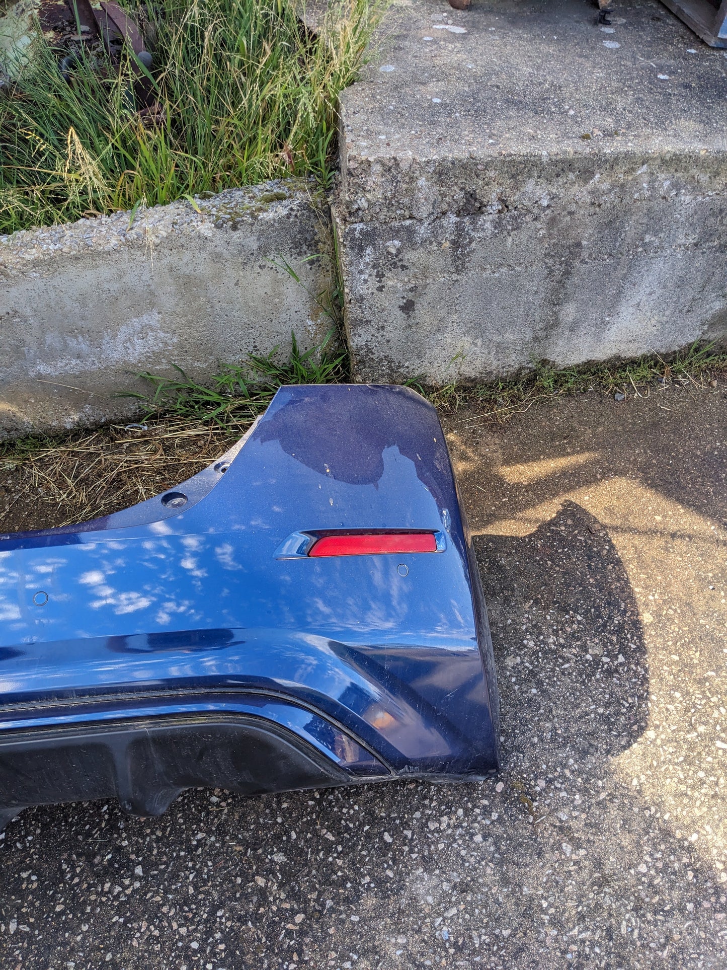 Nissan 85022-5SA0H Rear Bumper Cover Nissan Leaf ZE1 Blue