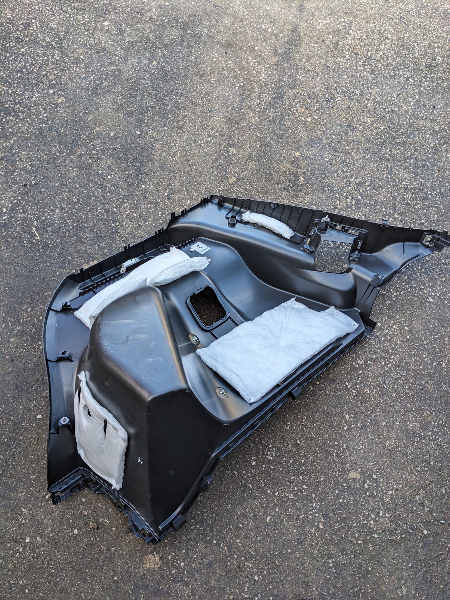 Nissan 84950-5SA0B Finisher-Luggage Side,Lower RH Nissan Leaf ZE1