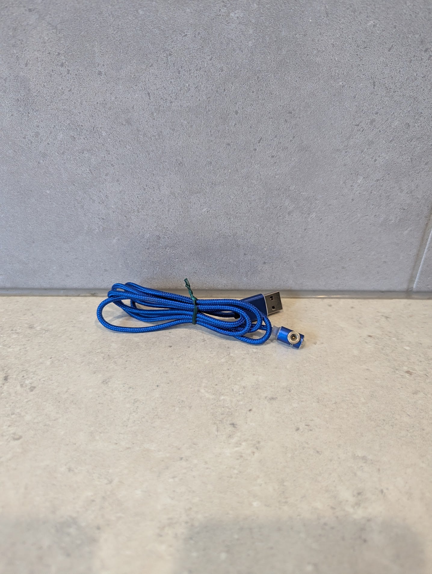 USB A to Magnetic Charging Cable Blue Braided 1M