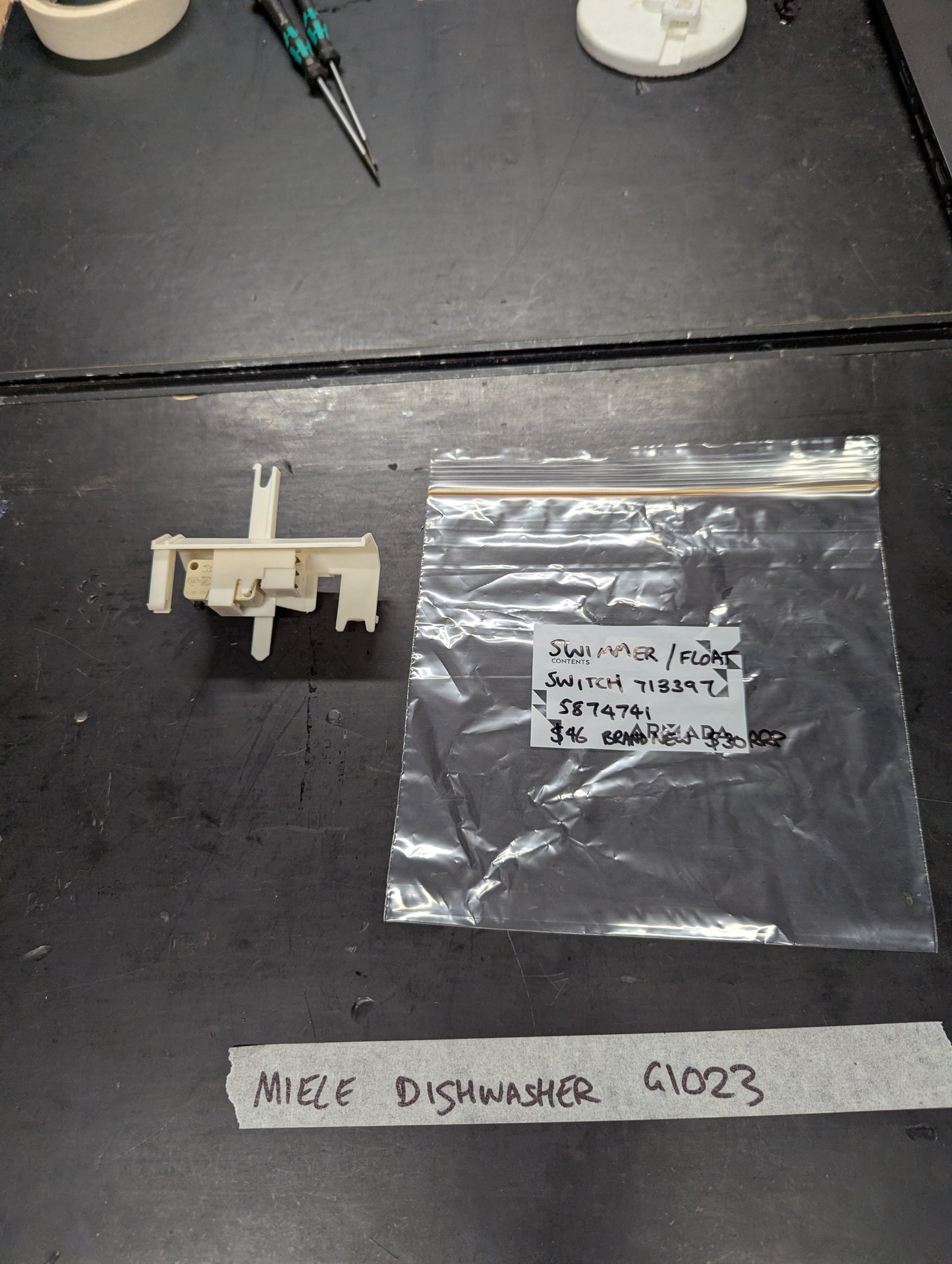 Miele Swimmer/Float Switch 713397 5874741 LOC: 220