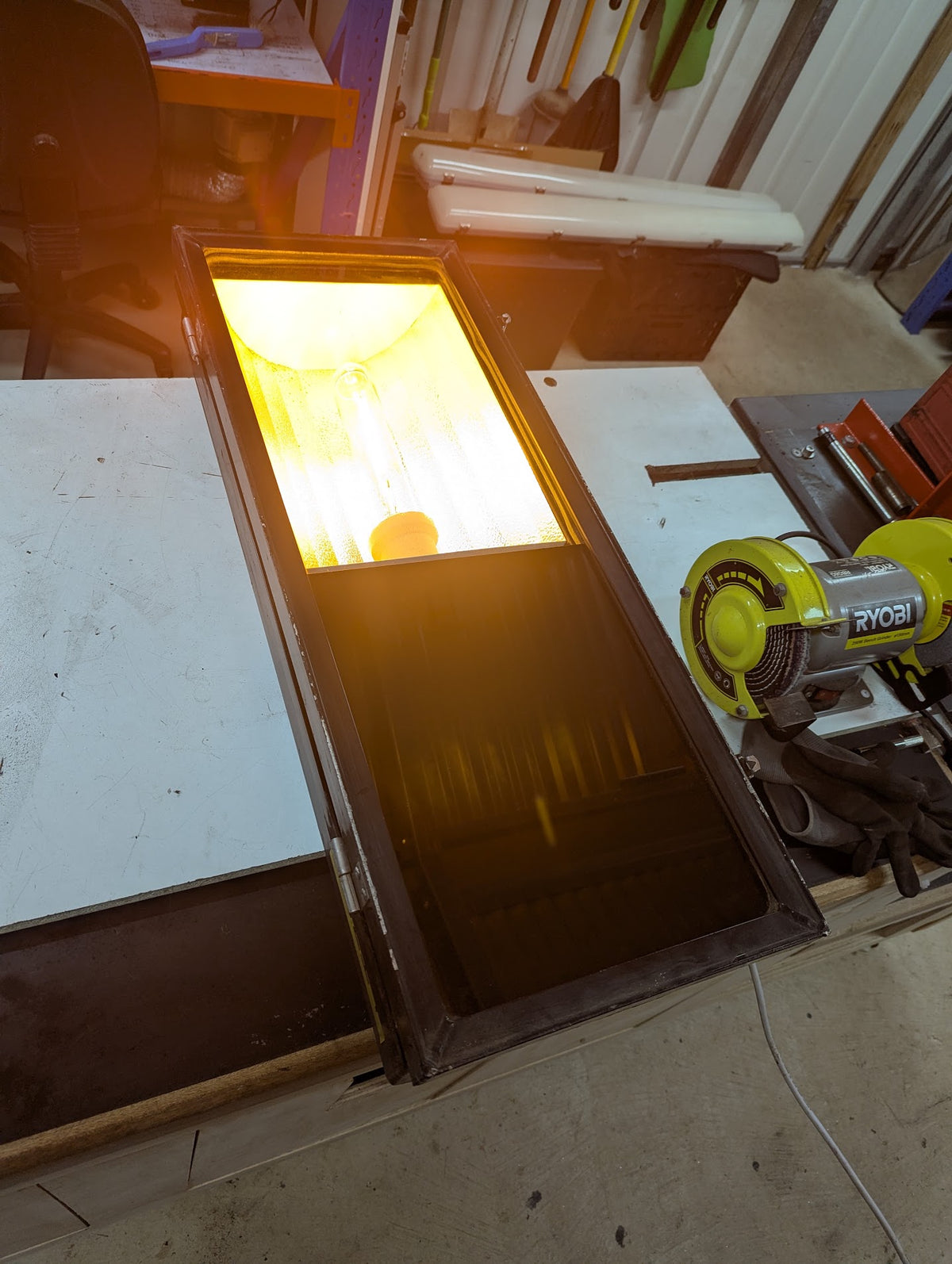 GEC High Pressure Sodium HPS 400W Floodlight