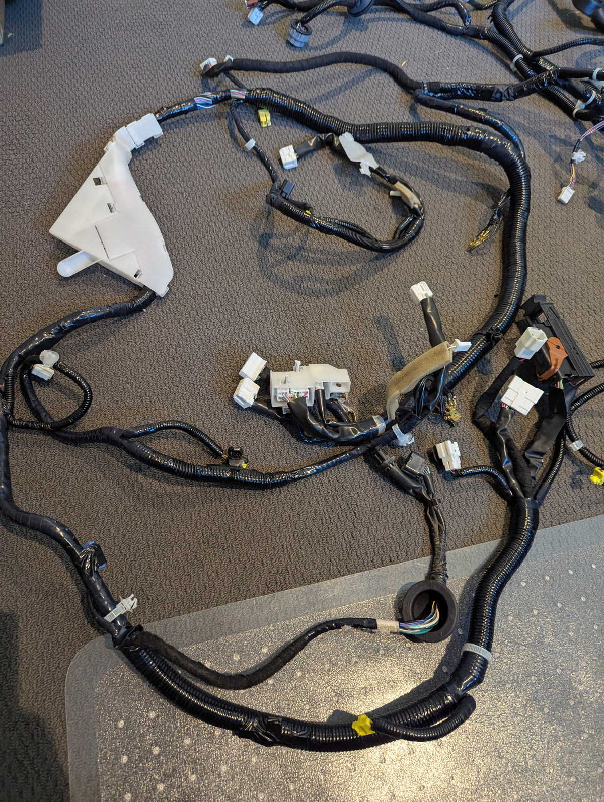 NISSAN Harness-Body Wiring Harness 24014-5SA0D