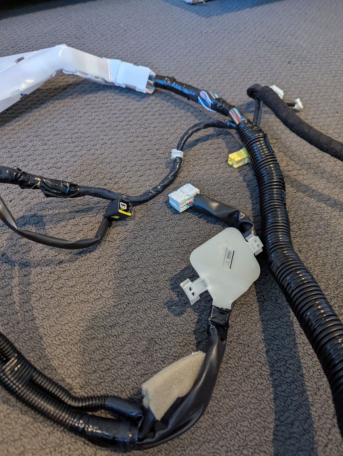 NISSAN Harness-Body Wiring Harness 24014-5SA0D