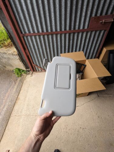 Nissan 96401-5SA0E Left Sun Visor Assembly Nissan Leaf ZE1