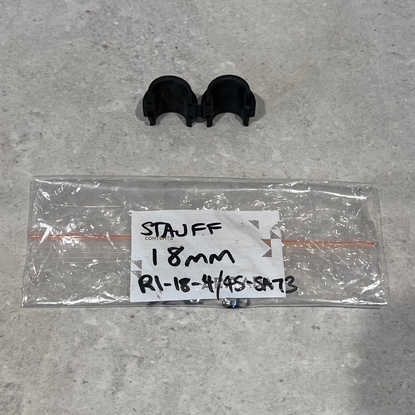 RI-18-4/4S-SA73 Stauff Rubber Insert