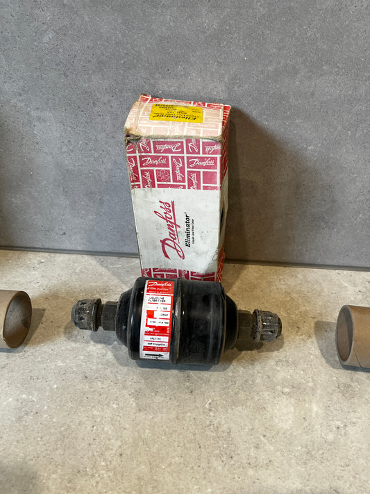 Danfoss Eliminator Liquid Line Filter Drier with box