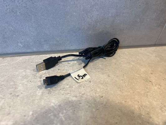 A 1.5-meter black USB to Mini-USB cable placed on a light-colored surface.