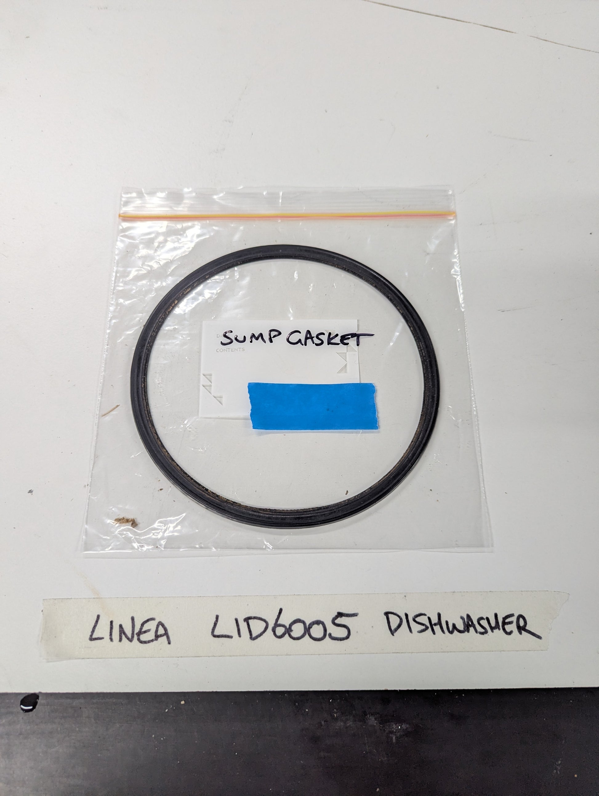 Black sump gasket for Linea LID6005 dishwasher in clear plastic bag