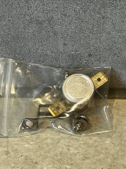 Metal thermal switch with brass terminals and mounting bracket sealed in plastic bag