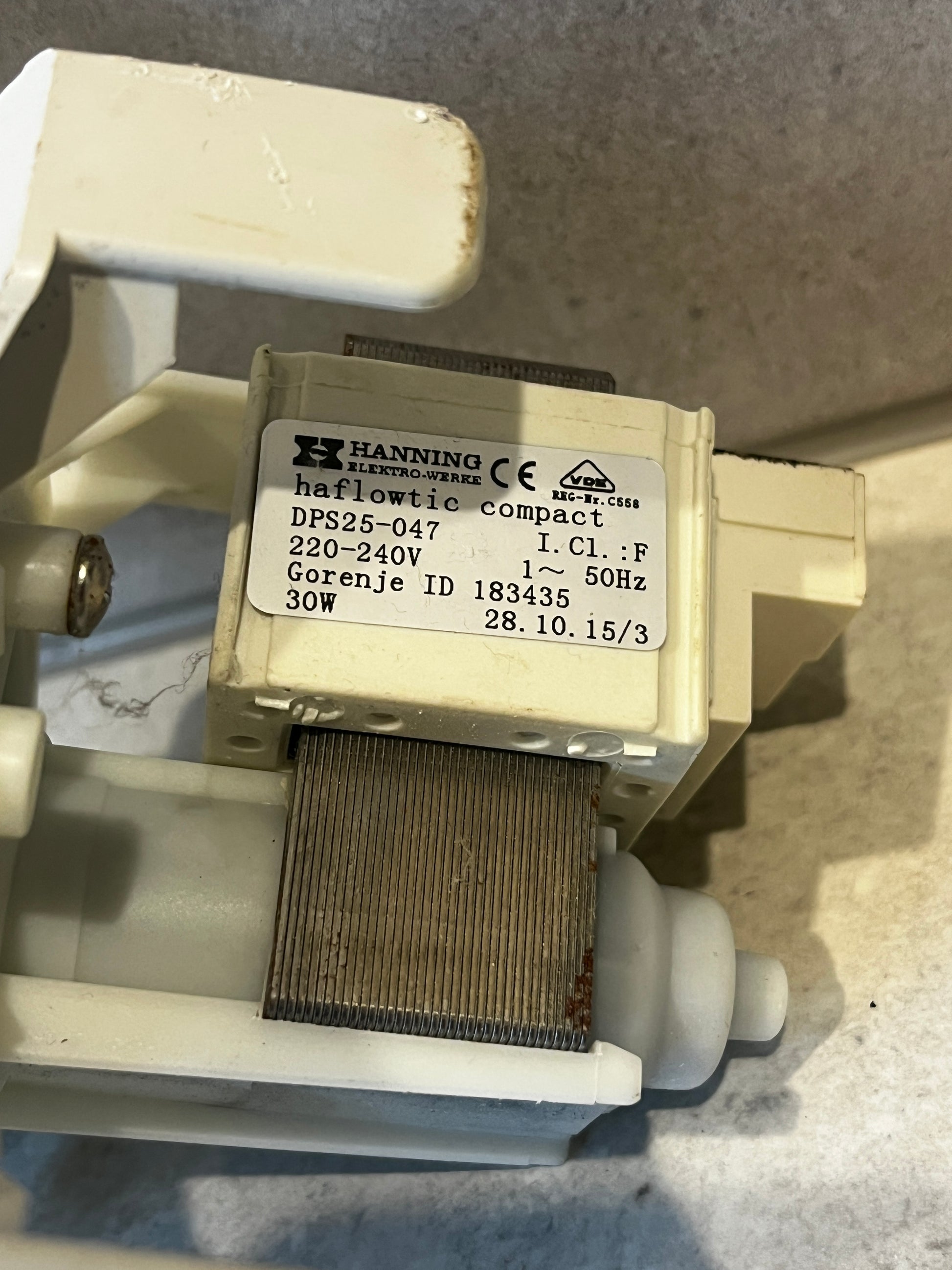 Hanning DPS25-047 drain pump label and motor assembly