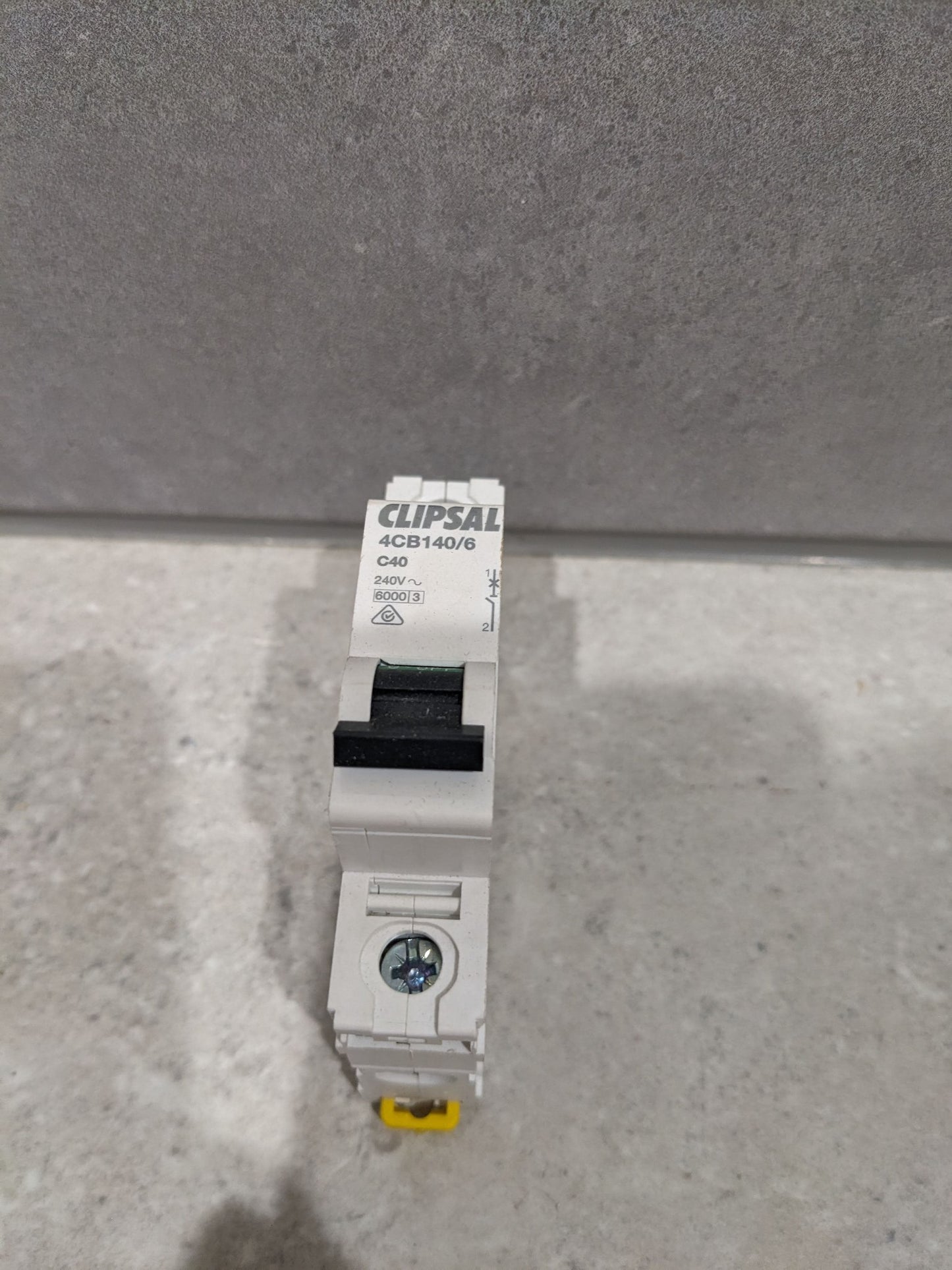 Clipsal 40 Amp MAX4 Miniature Circuit Breaker MCB C Curve 1 Pole 6kA