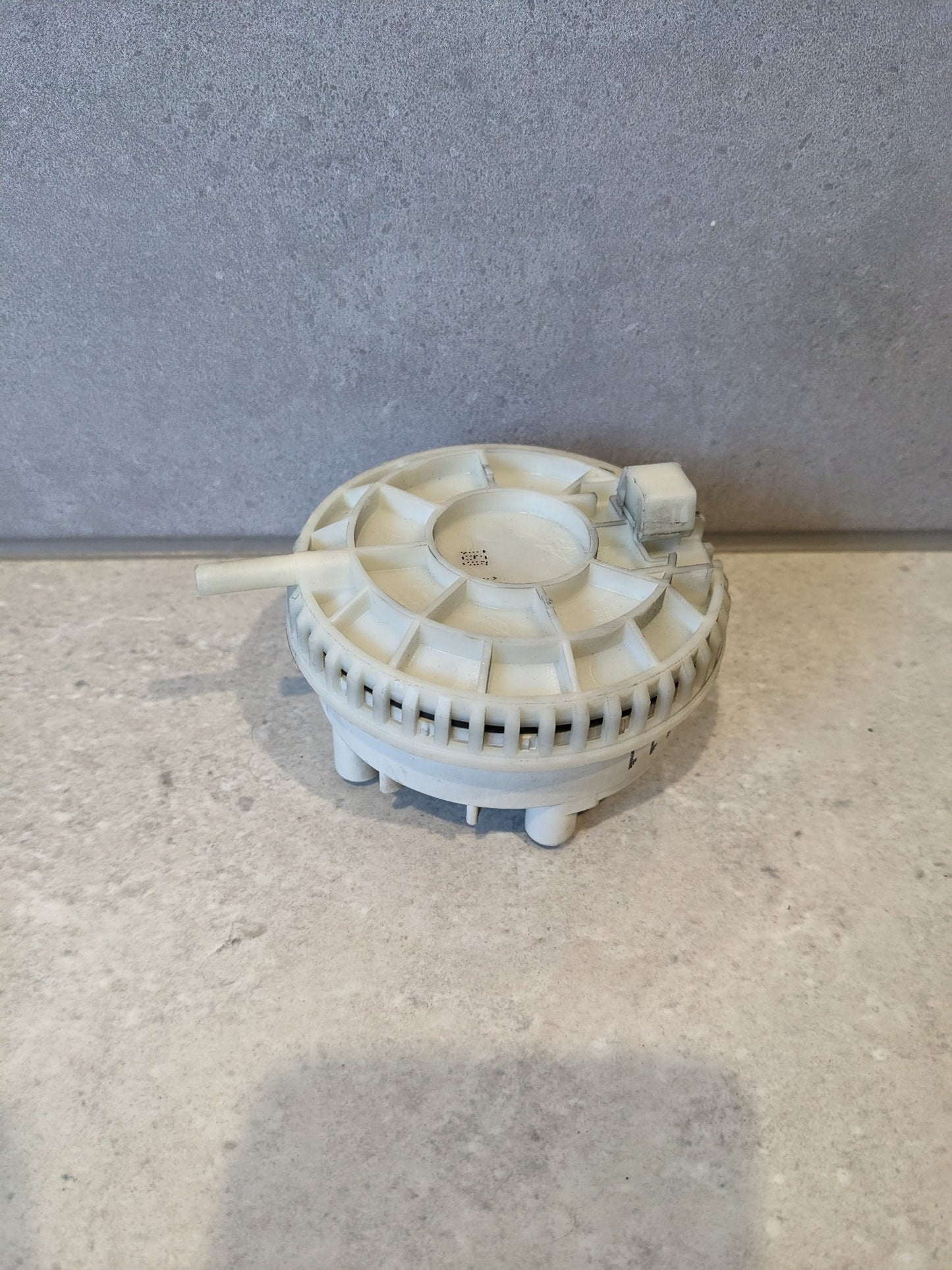 Electrolux AEG Washing Machine pressure switch 132082261 7930008