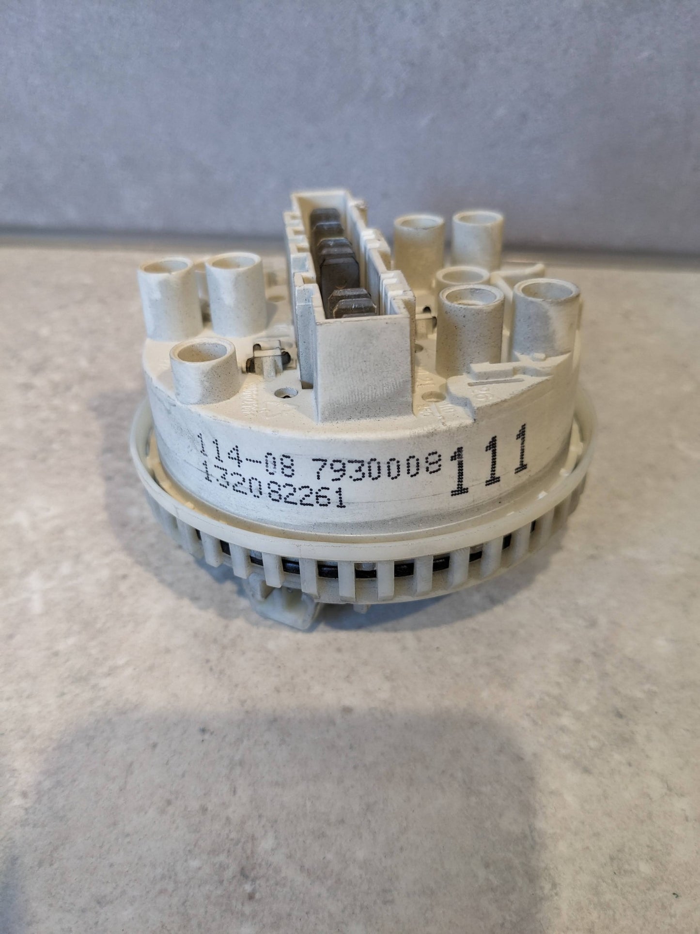 Electrolux AEG Washing Machine pressure switch 132082261 7930008